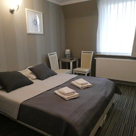Hotel Niedzwiadek Wdzydze Kiszewskie Luaran gambar