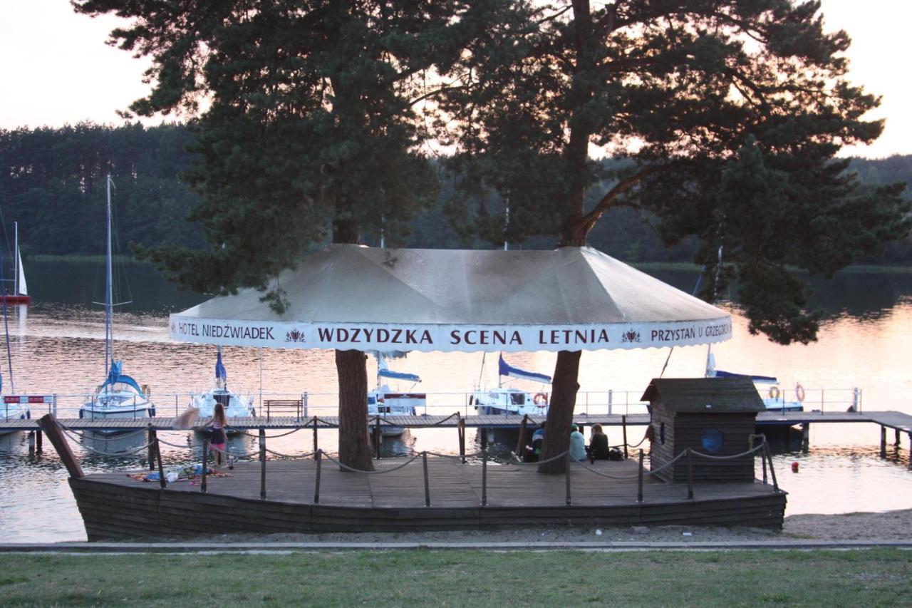 Hotel Niedzwiadek Wdzydze Kiszewskie Luaran gambar