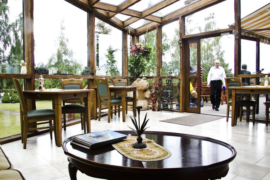 Hotel Niedzwiadek Wdzydze Kiszewskie Luaran gambar