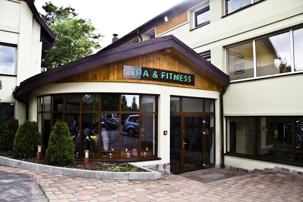 Hotel Niedzwiadek Wdzydze Kiszewskie Luaran gambar
