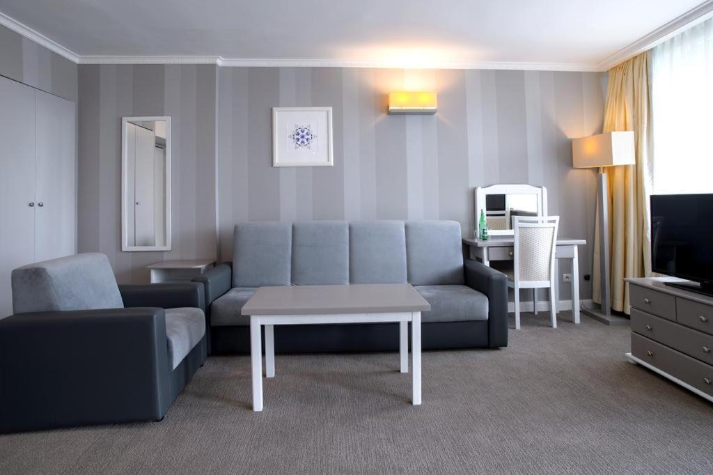 Hotel Niedzwiadek Wdzydze Kiszewskie Luaran gambar